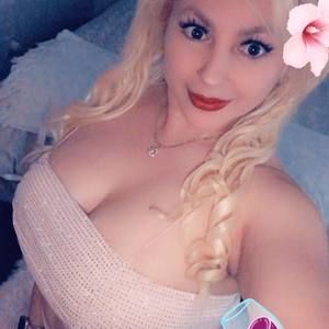 Meet your Posher, Monica